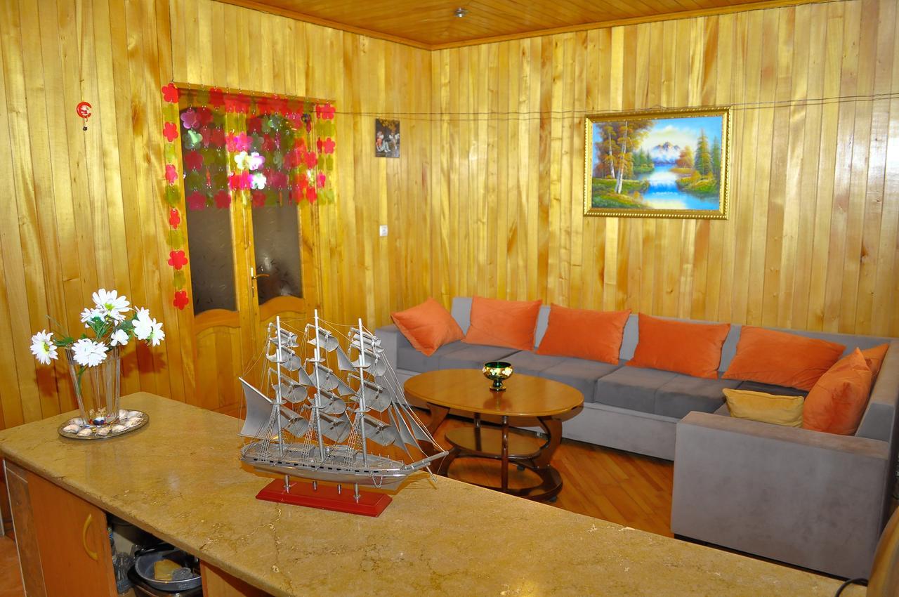 Sofia Guest House Kutaisi Esterno foto